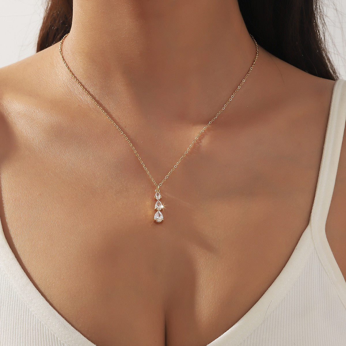 Zircon Clavicle Chain