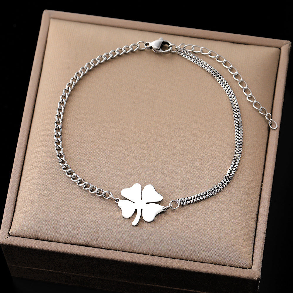 Retro Love Clover Bracelet